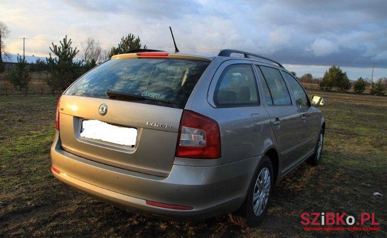 2011' Skoda Octavia photo #2