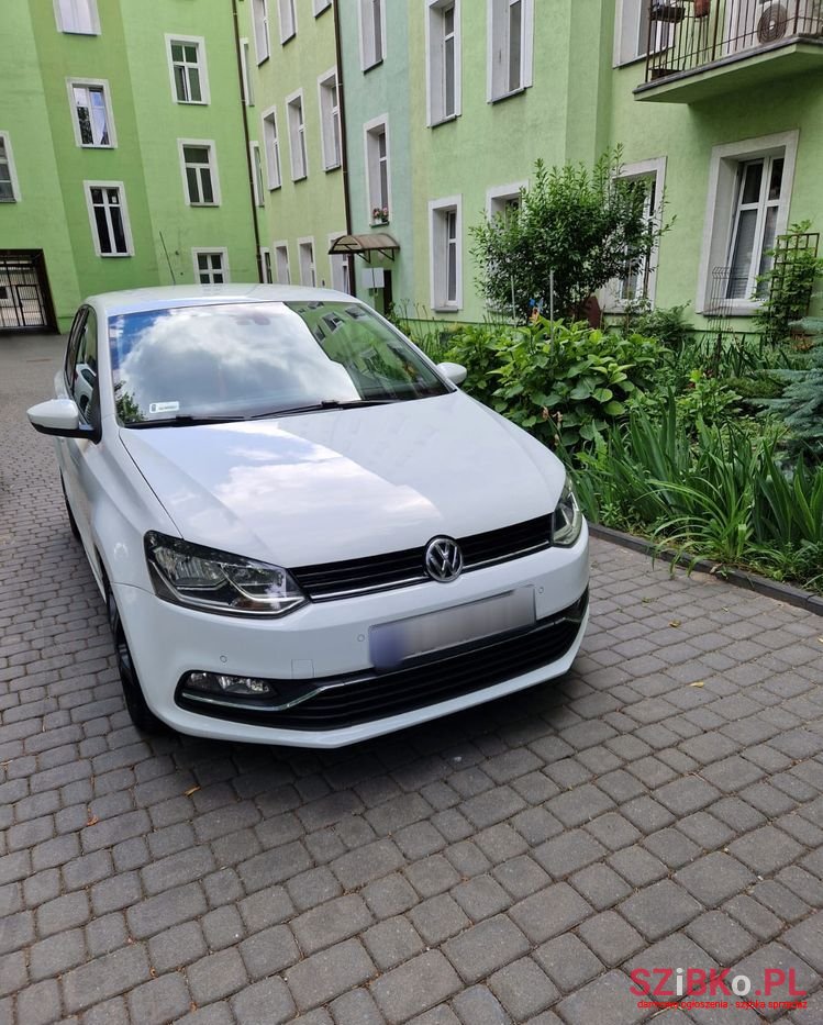 2017' Volkswagen Polo photo #1