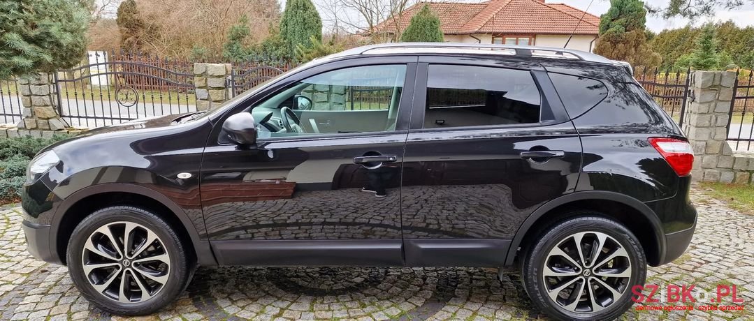 2012' Nissan Qashqai photo #2