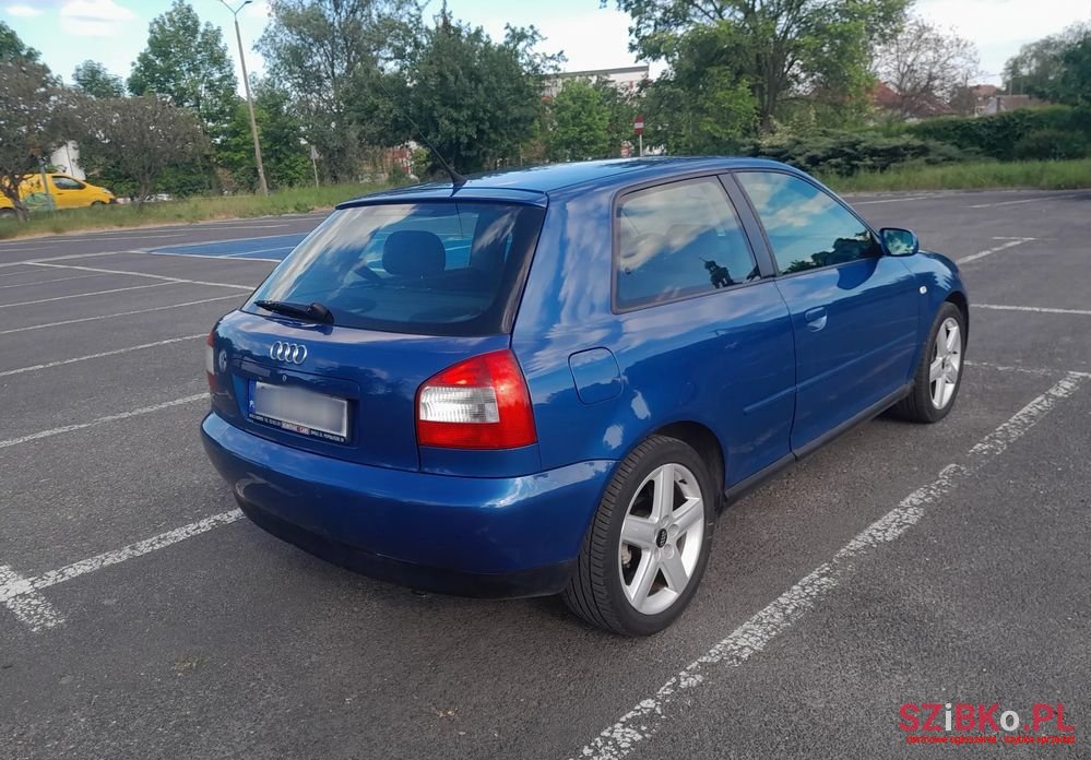2002' Audi A3 1.6 Ambiente photo #6