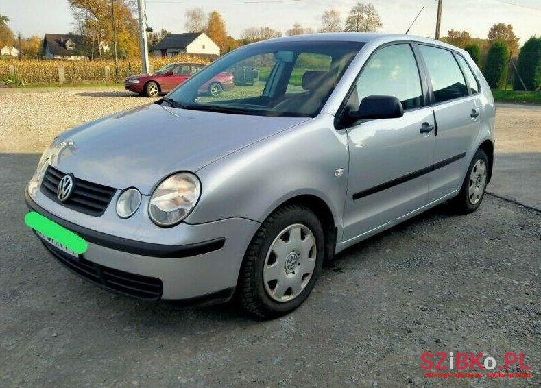 2002' Volkswagen Polo photo #1