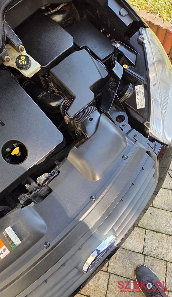 2008' Ford C-MAX photo #5