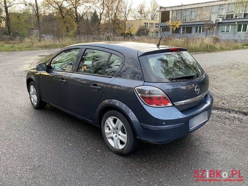 2009' Opel Astra 1.4 Edition photo #4
