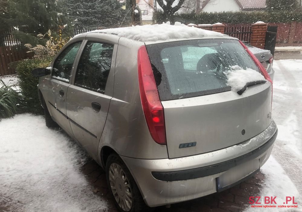 2002' Fiat Punto 1.2 16V Active photo #2