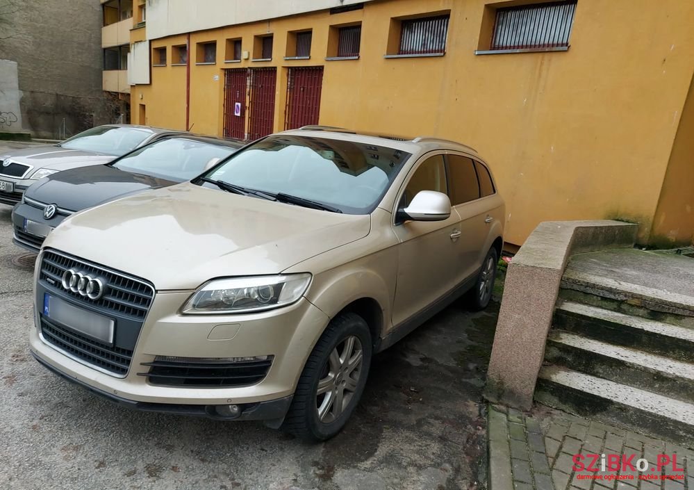 2008' Audi Q7 photo #1
