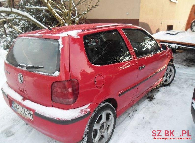 2001' Volkswagen Polo photo #1