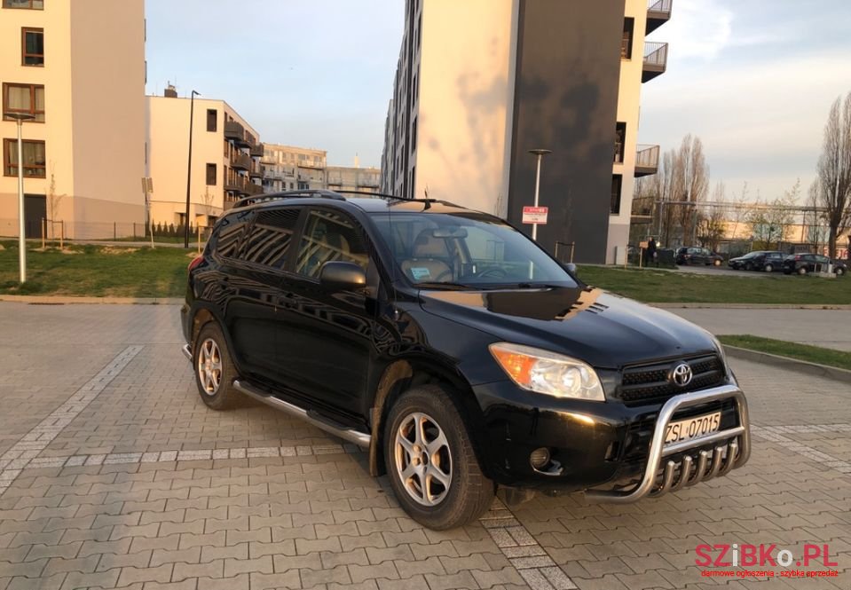 2007' Toyota RAV4 photo #3