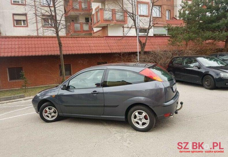 2002' Ford Focus photo #2