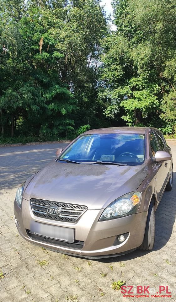 2009' Kia Ceed 1.6 Crdi Comfort photo #1