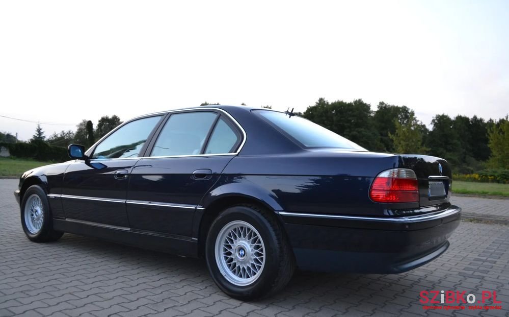 2001' BMW 7 Series 740I photo #4