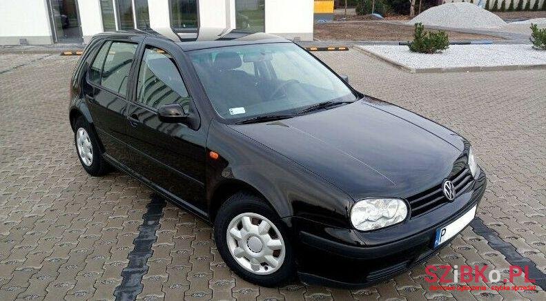 1998' Volkswagen Golf photo #1