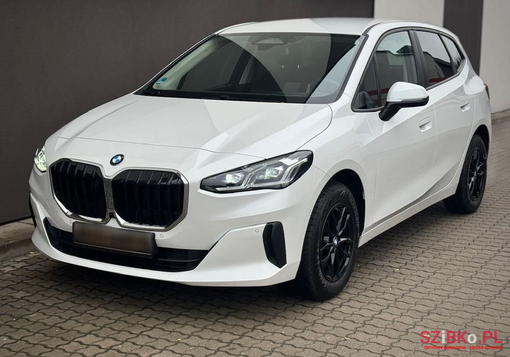 2023' BMW 2 Series 218D photo #6