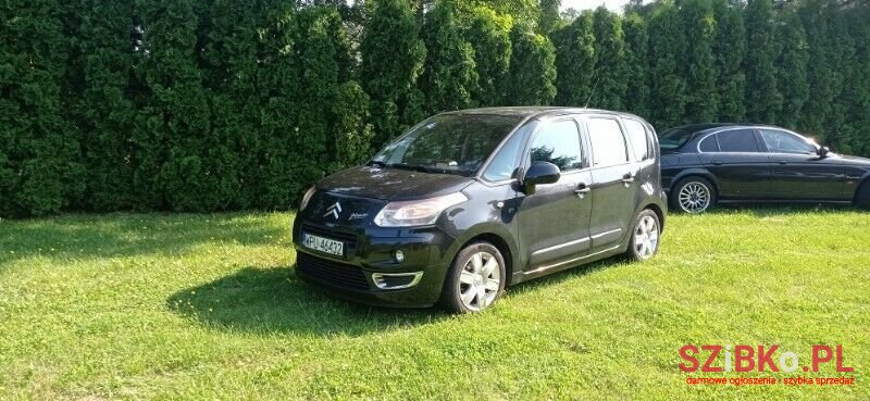 2011' Citroen C3 Picasso photo #4