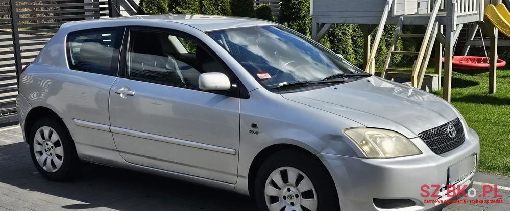 2004' Toyota Corolla 1.4 Vvt-I Base Polaris photo #2