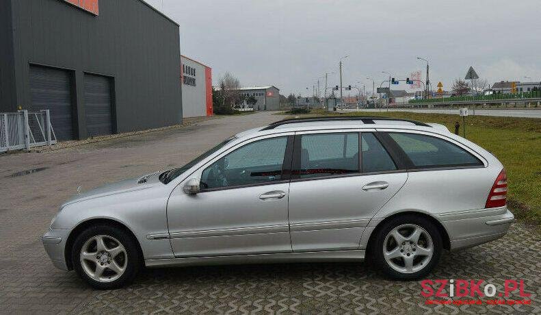 2001' Mercedes-Benz Klasa C photo #1