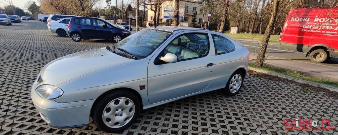 2000' Renault Megane photo #1