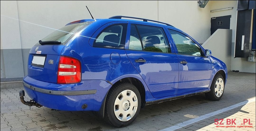 2004' Skoda Fabia photo #5