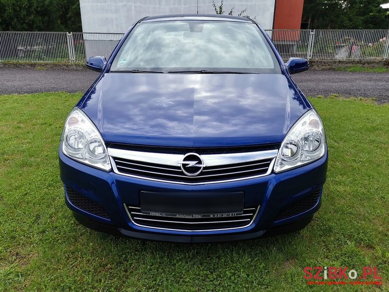 2007' Opel Astra Iii 1.6 Elegance photo #4