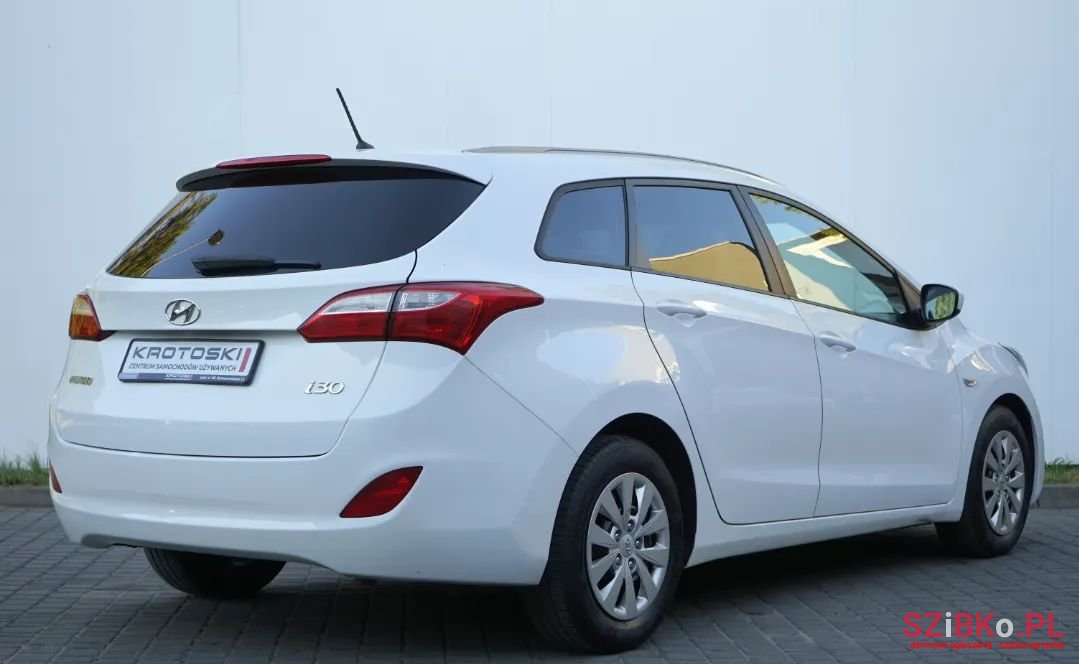 2015' Hyundai i30 photo #2