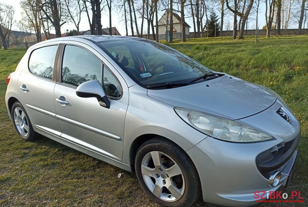 2008' Peugeot 207 1.6 Hdi 16V Trendy photo #6