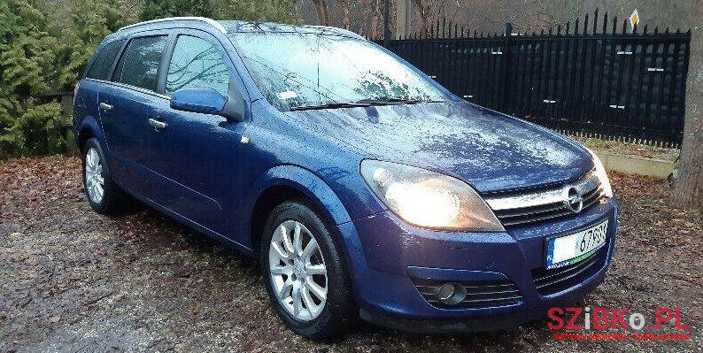2004' Opel Astra photo #1