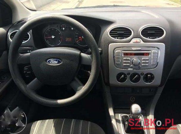 2008' Ford Focus photo #1