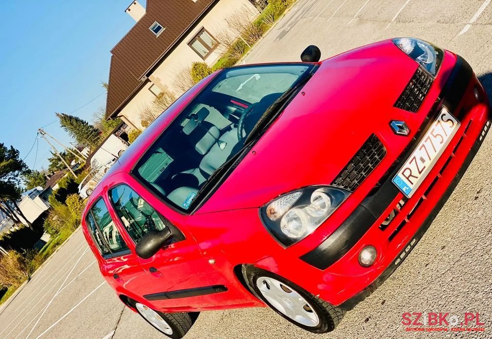 2003' Renault Clio photo #4