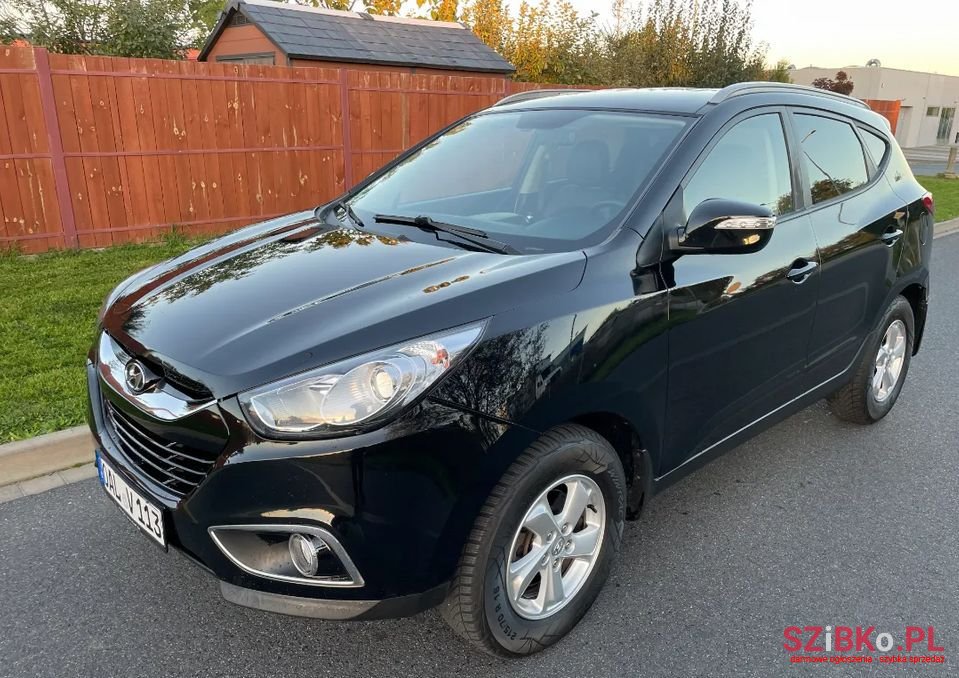 2011' Hyundai ix35 photo #1