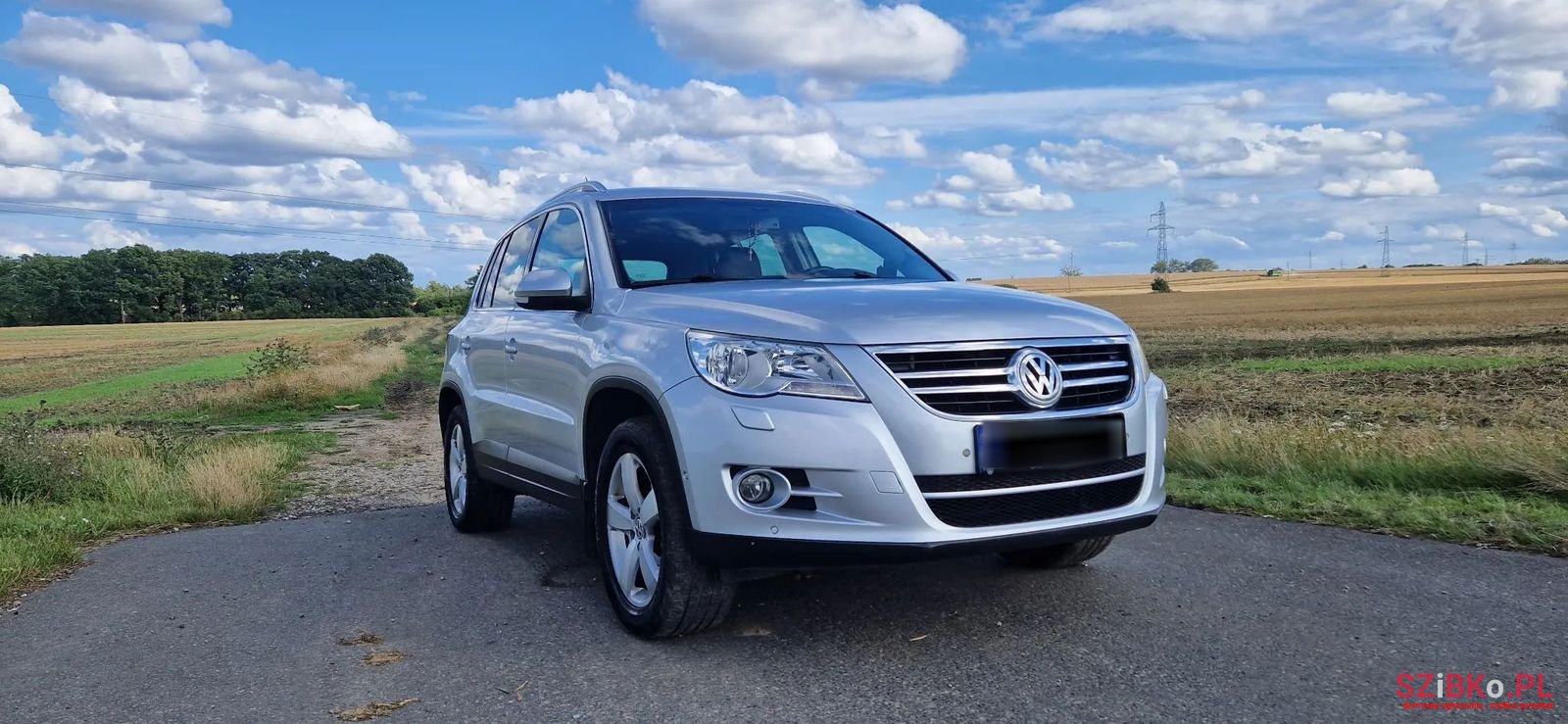 2010' Volkswagen Tiguan photo #5