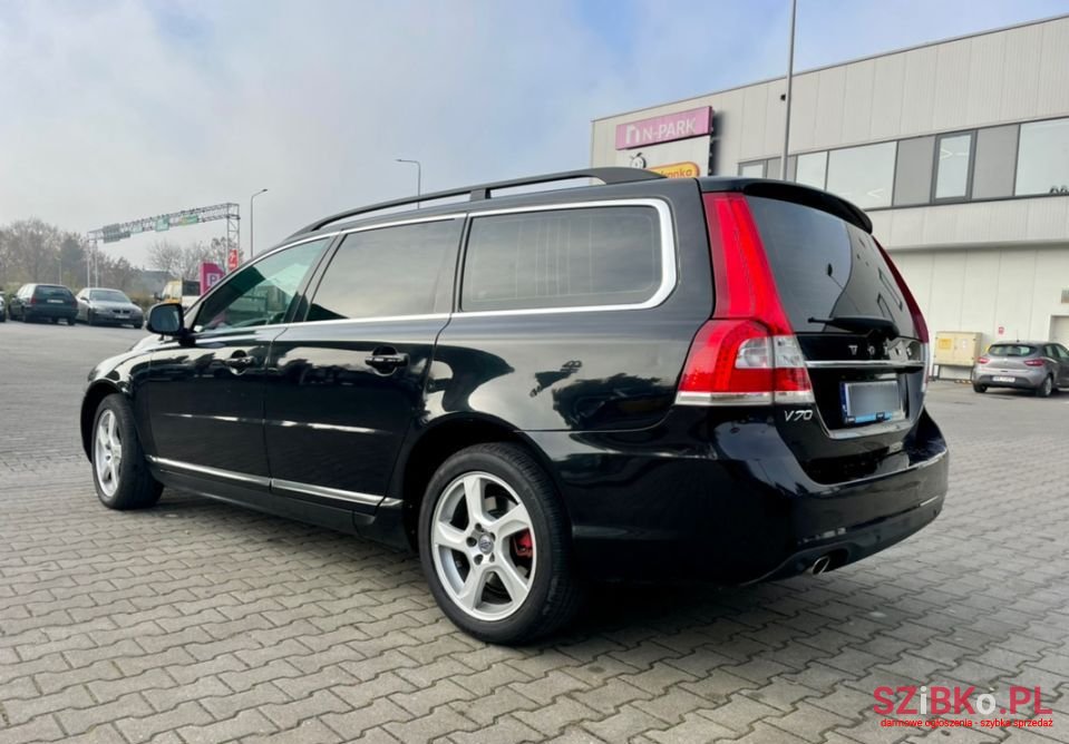 2015' Volvo V70 photo #5