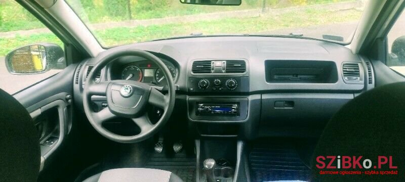 2010' Skoda Fabia photo #6