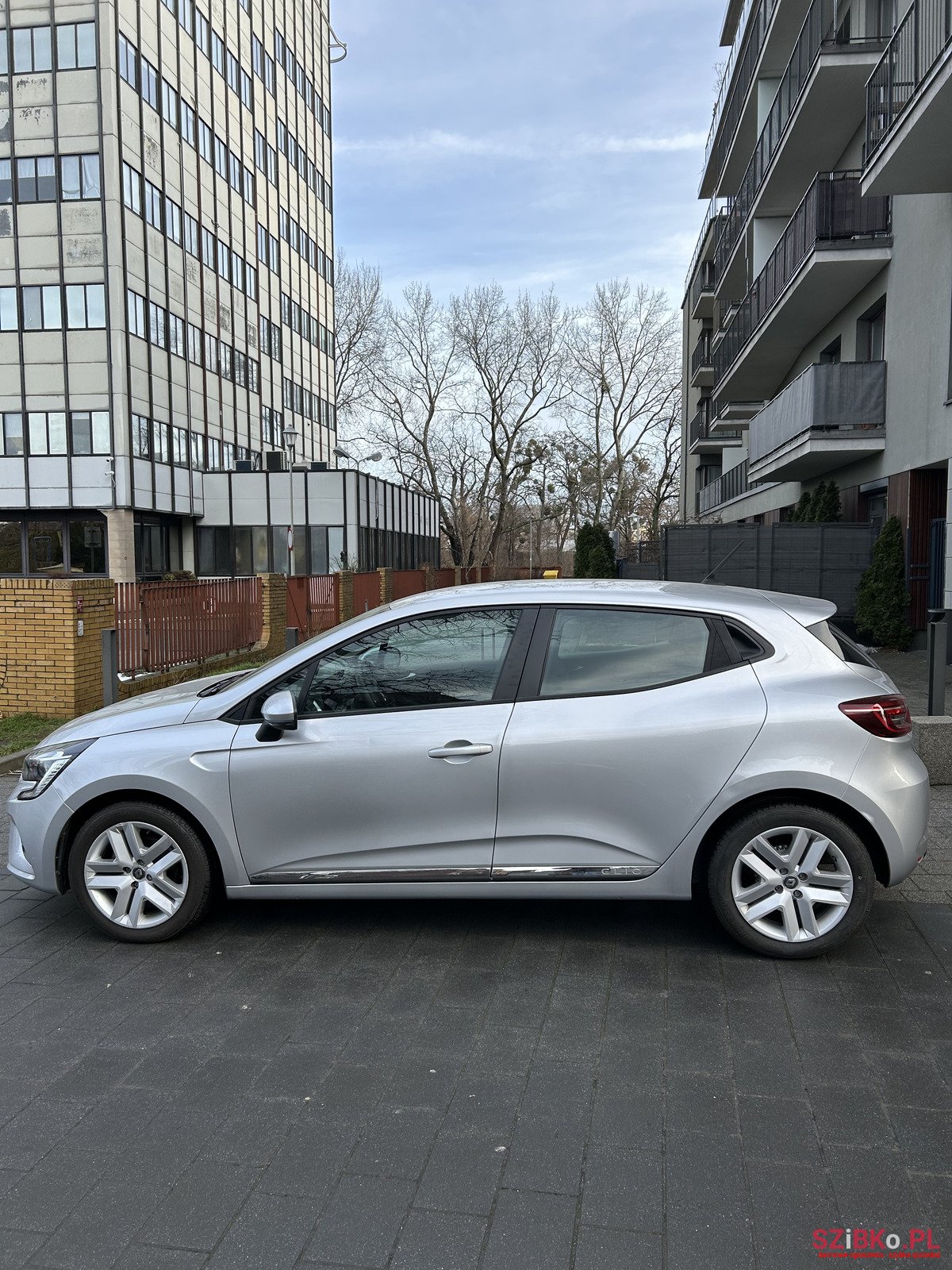 2022' Renault Clio photo #1