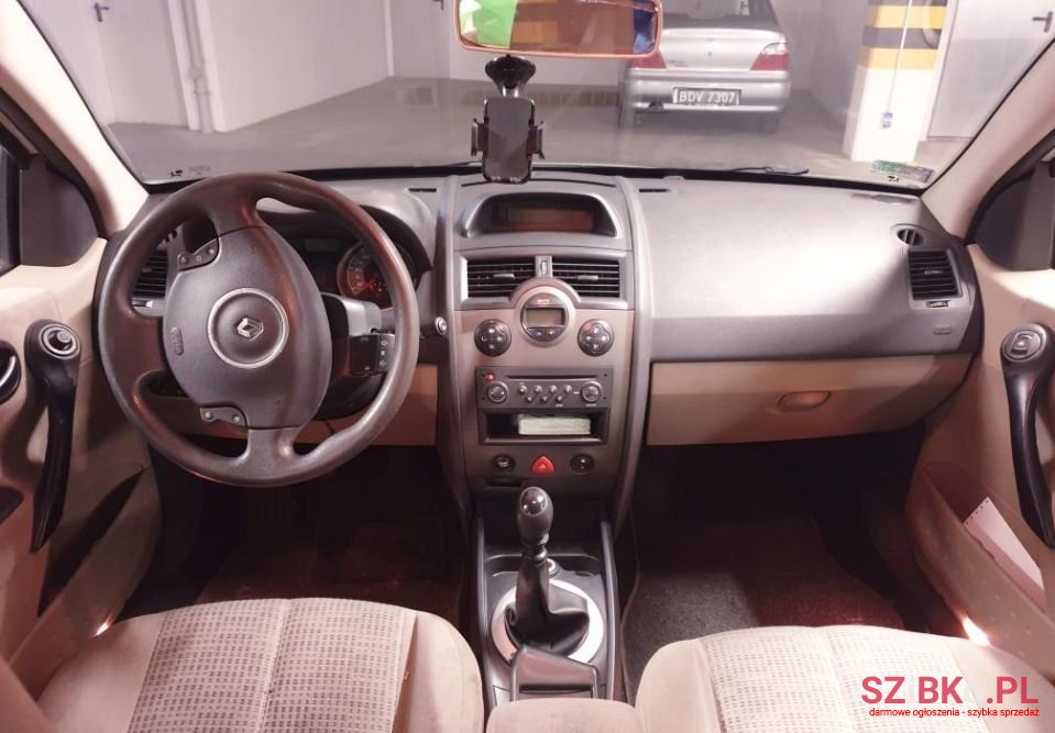 2007' Renault Megane photo #6