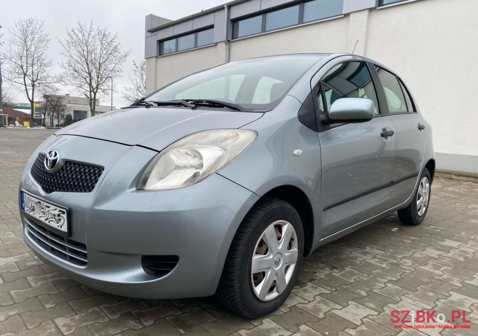 2006' Toyota Yaris photo #5