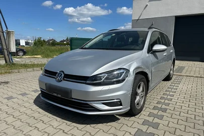 2019' Volkswagen Golf