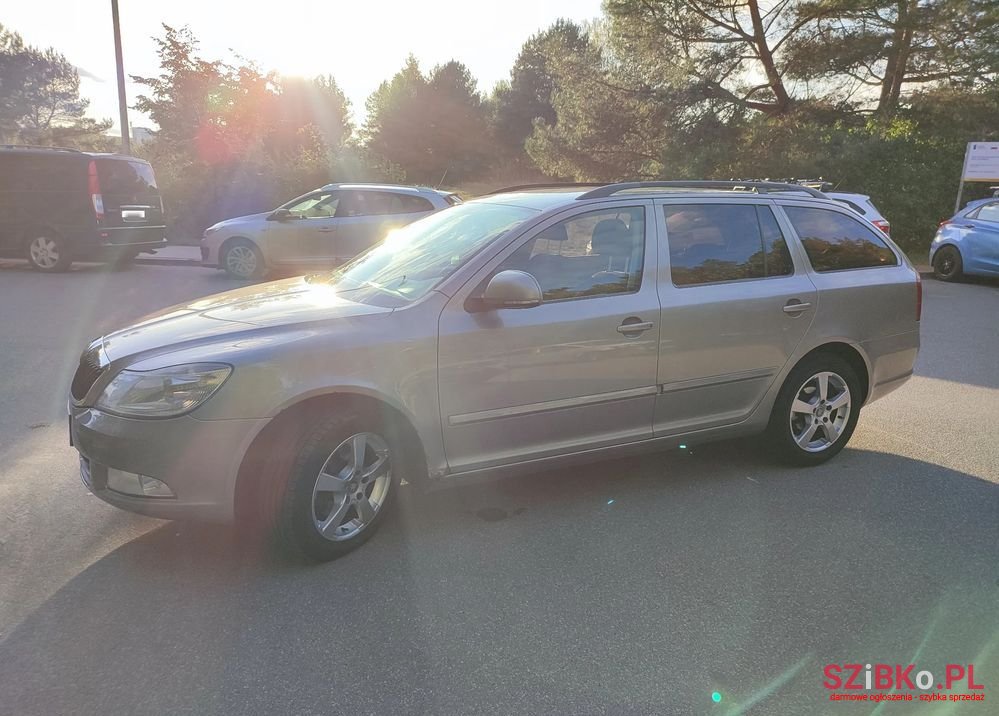 2009' Skoda Octavia photo #5