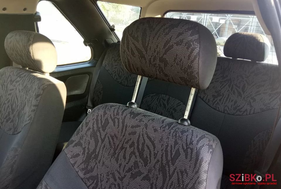 2002' Land Rover Freelander photo #2