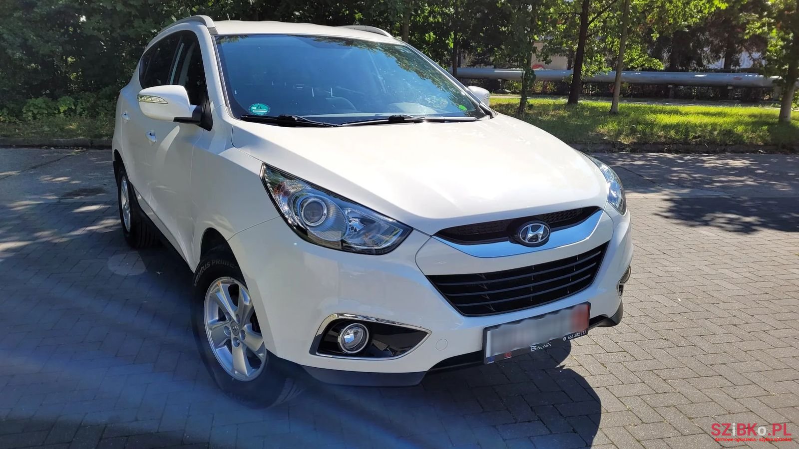 2013' Hyundai ix35 photo #2