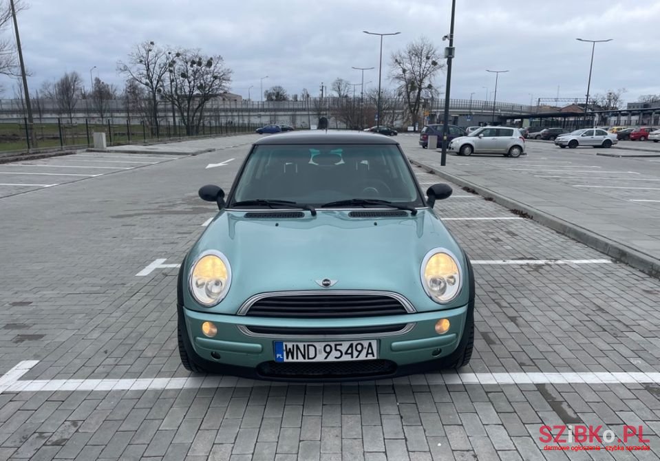 2002' MINI One photo #2