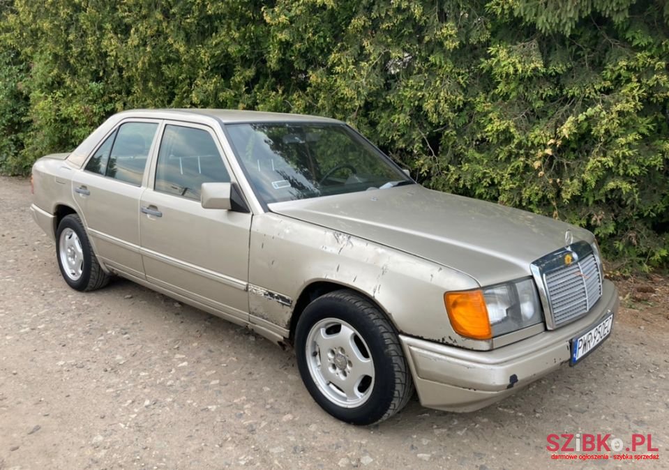 1988' Mercedes-Benz W124 photo #2