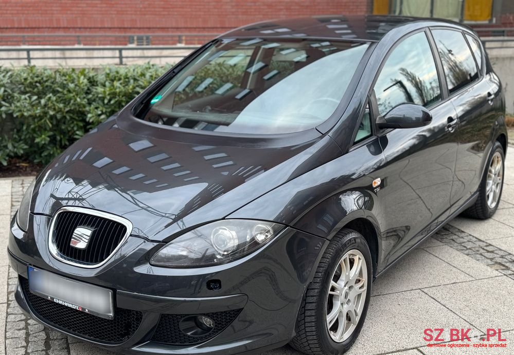 2008' SEAT Altea photo #1
