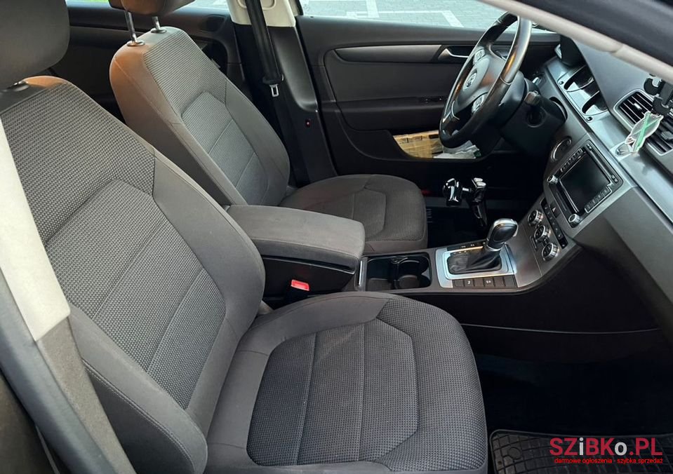 2014' Volkswagen Passat photo #5