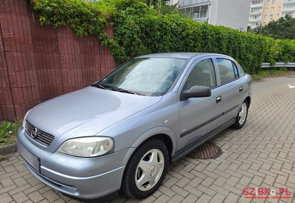 2009' Opel Astra 1.4 Essentia photo #2