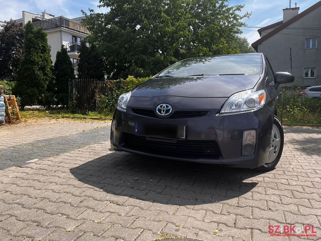 2010' Toyota Prius photo #3
