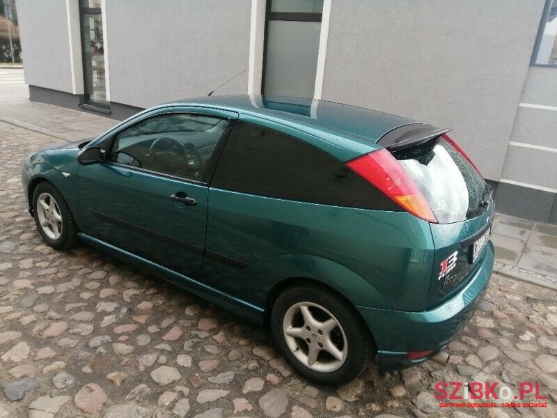 1999' Ford Focus photo #1