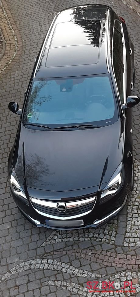 2014' Opel Insignia photo #2