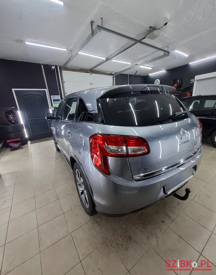 2016' Citroen C4 Aircross photo #3