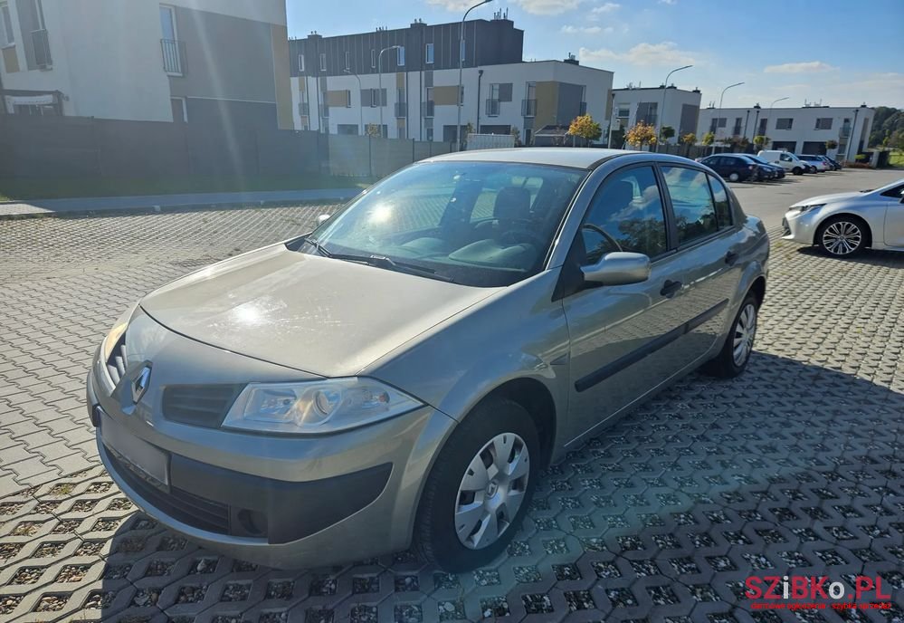 2007' Renault Megane photo #1