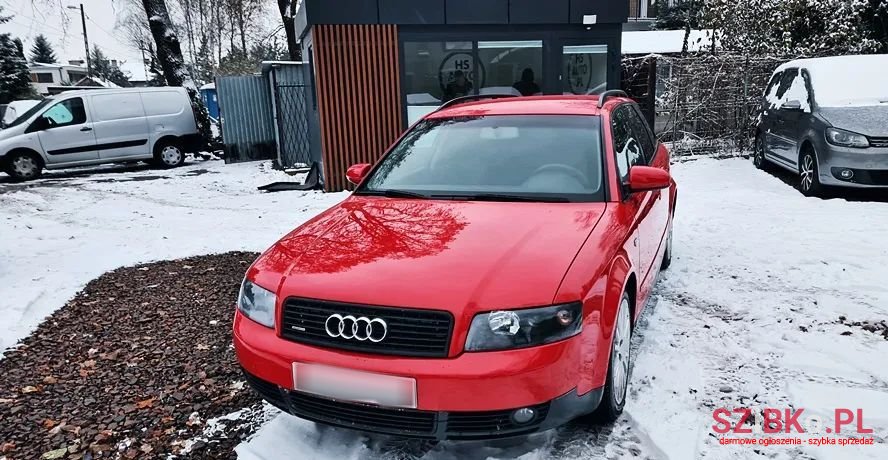 2004' Audi A4 Avant 1.8T Quattro photo #2