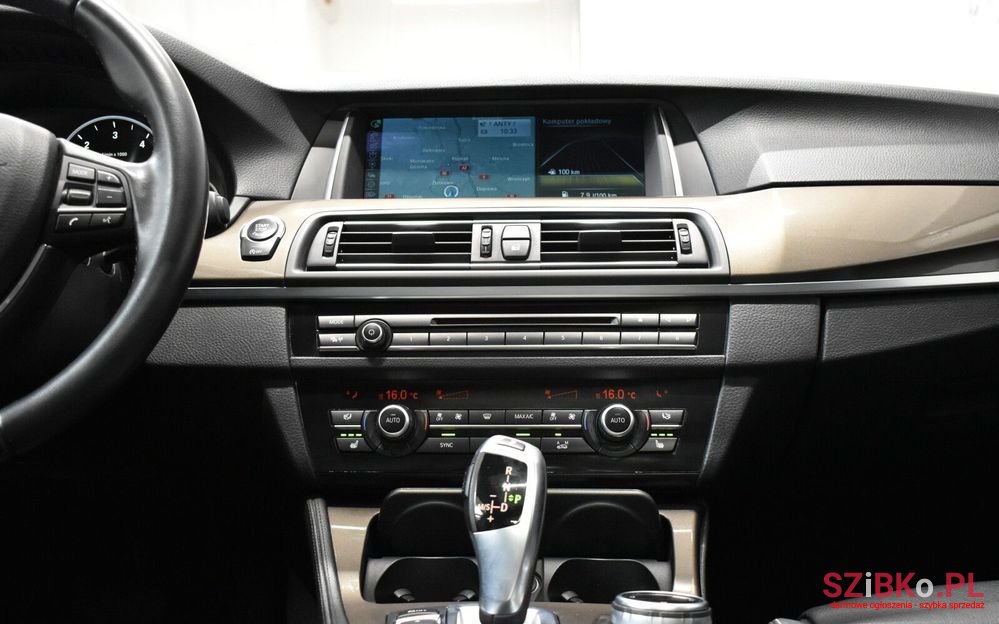 2013' BMW 5 Series photo #5